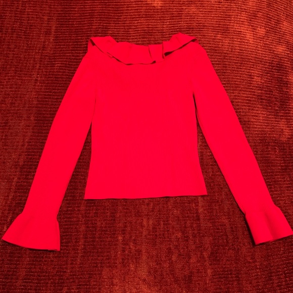 Red Long-Sleeve Ruffled Crop Top (Ribbed) - Picture 9 of 14